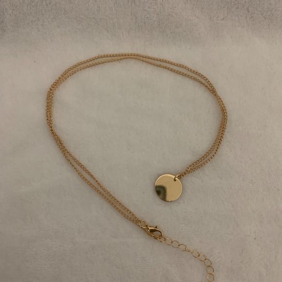 NWOT Gold Necklace with Round Pendant - Picture 3 of 7
